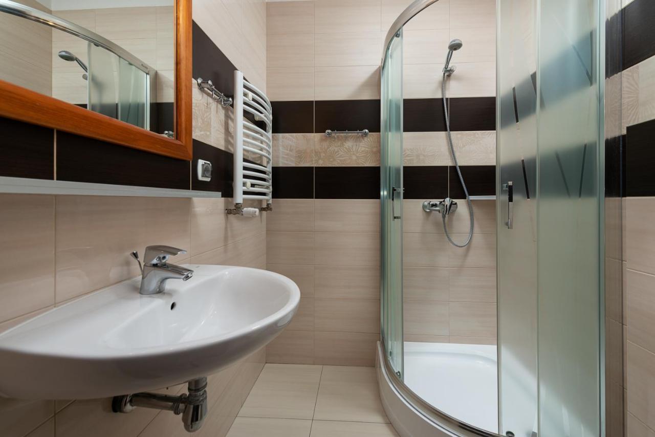 Nemo 2 Hotel Karwia Ngoại thất bức ảnh