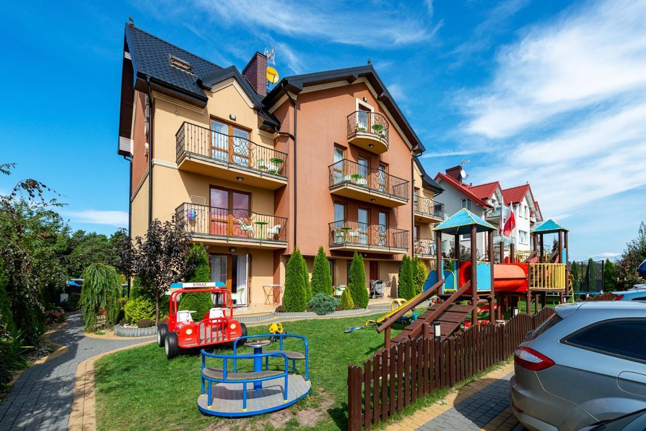 Nemo 2 Hotel Karwia Ngoại thất bức ảnh