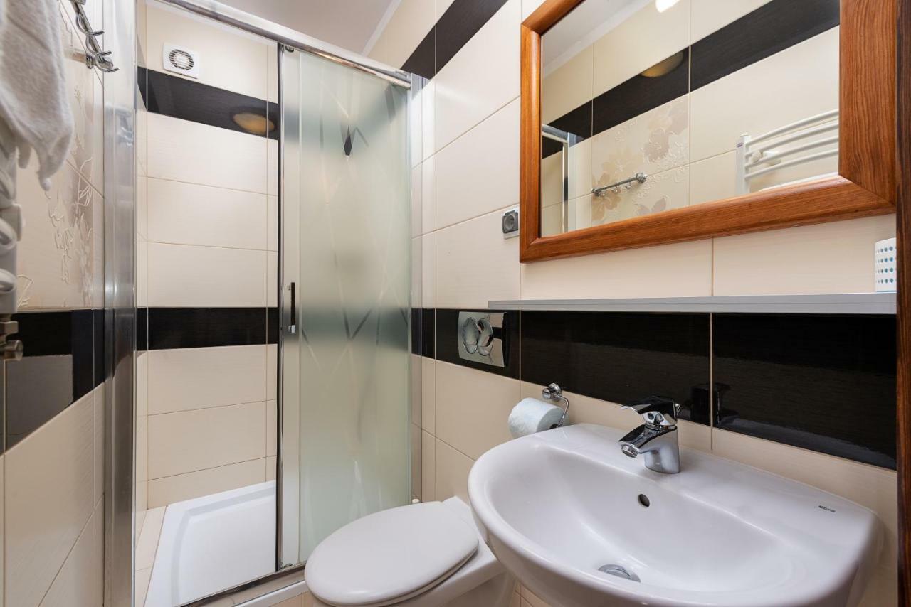 Nemo 2 Hotel Karwia Ngoại thất bức ảnh