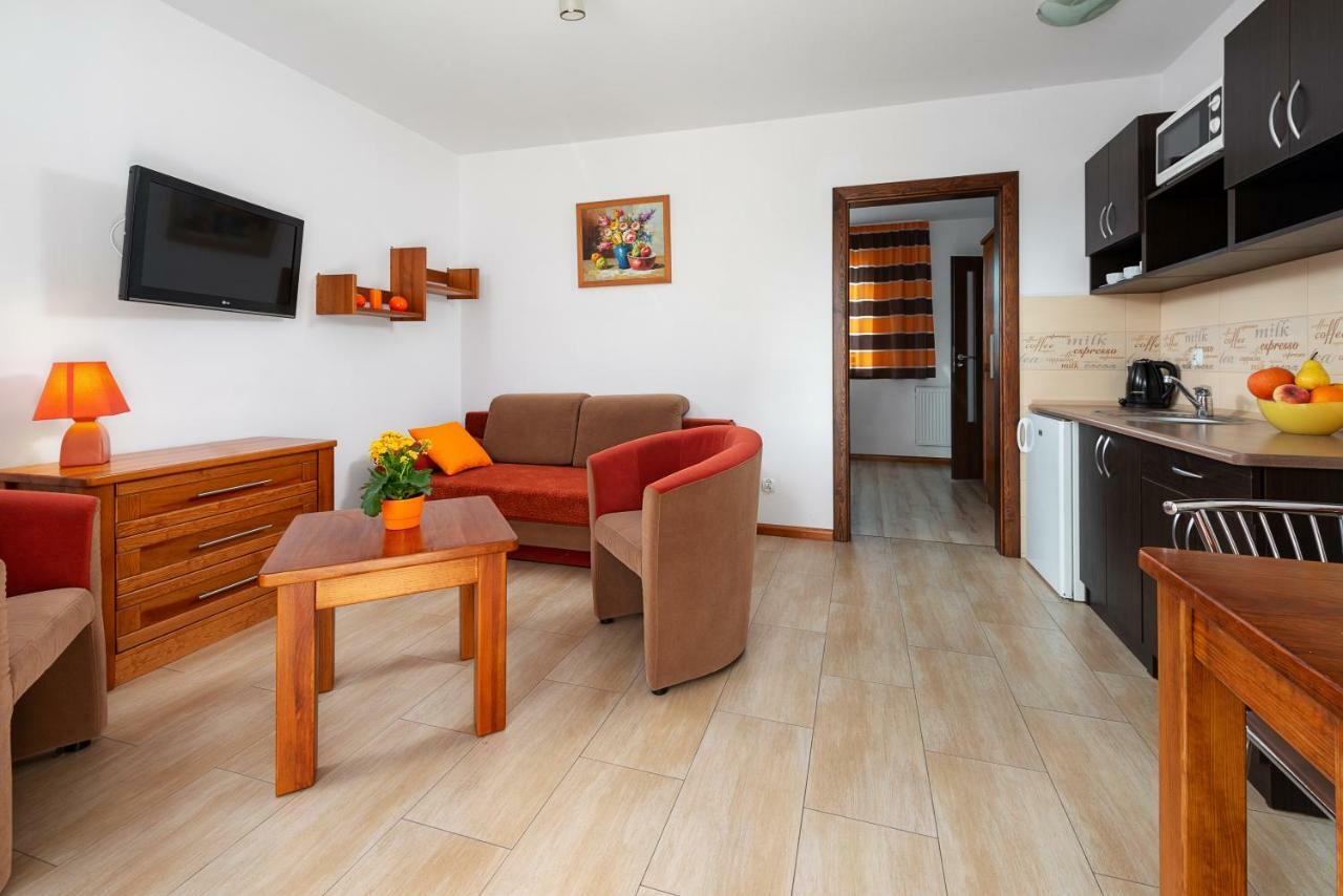 Nemo 2 Hotel Karwia Ngoại thất bức ảnh